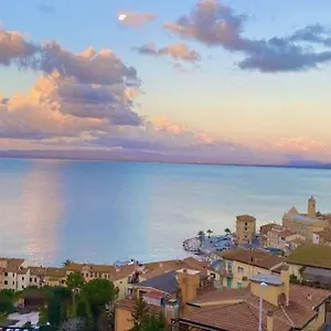  Appartamento Bilocale Vista Mare Con Posto Auto